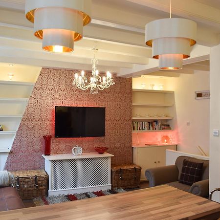 Honeyz Hideaway Villa Whitby Exterior foto